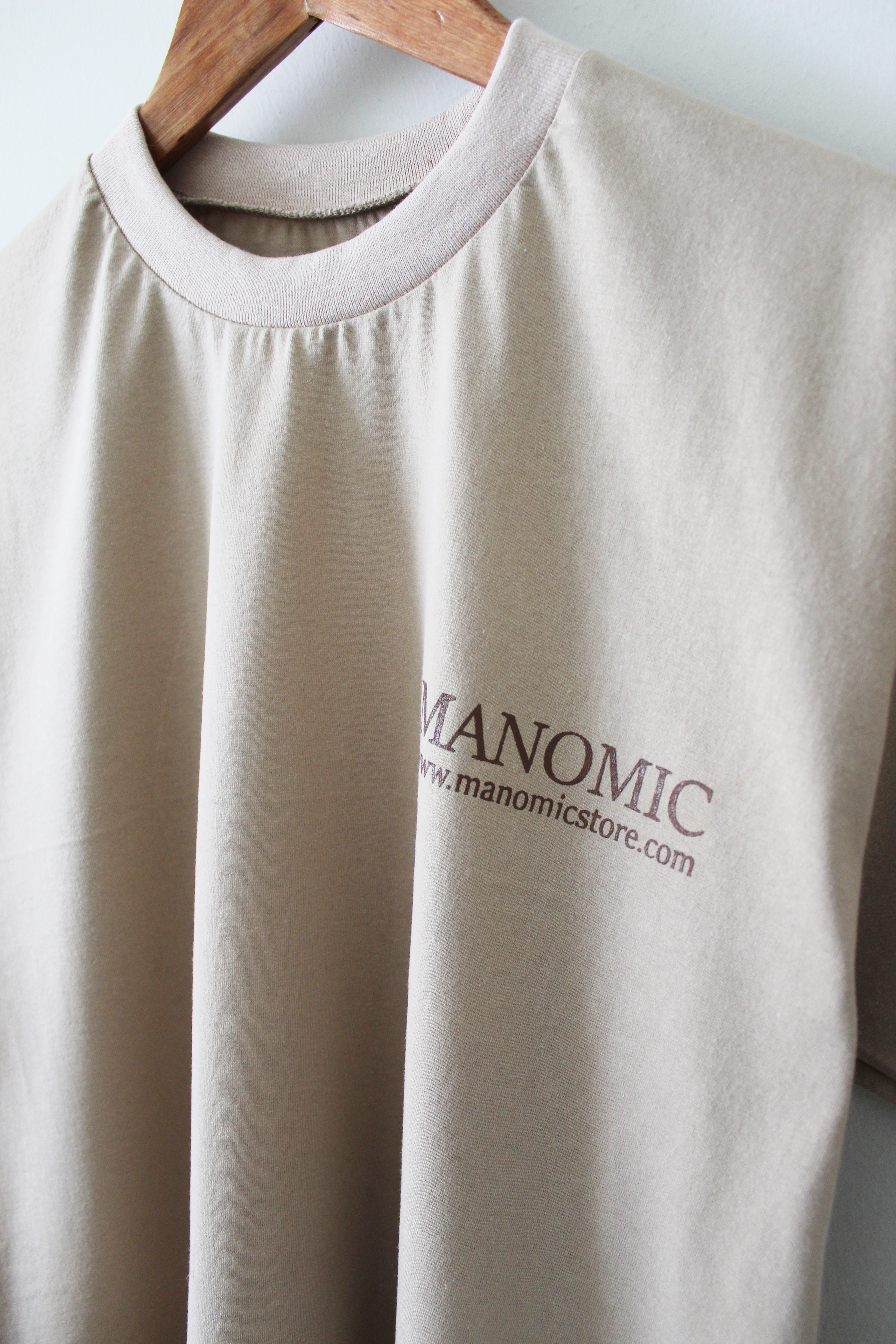 Manomic Basic Tshirt